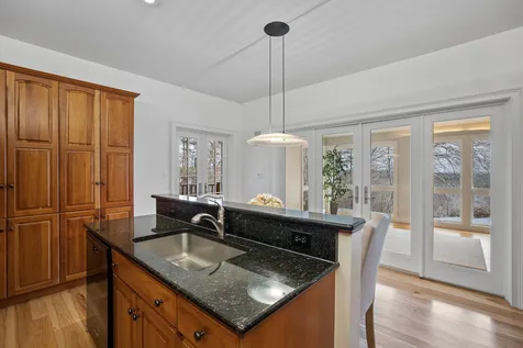 10 Tolford Hill Road Bedford NH 03110