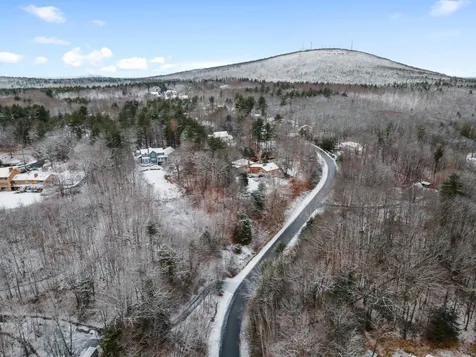 10 Tolford Hill Road Bedford NH 03110