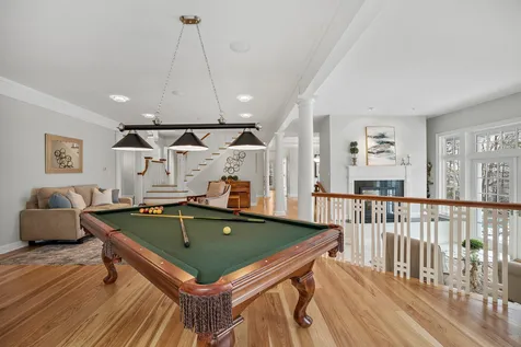 10 Tolford Hill Road Bedford NH 03110