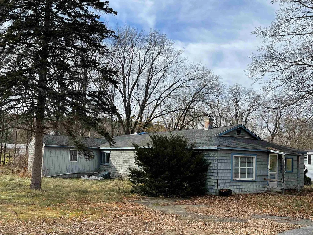 25 Overland Street Laconia NH 03246