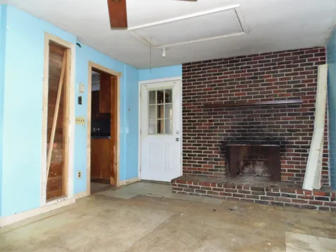 27 Spring Street Hinsdale NH 03451