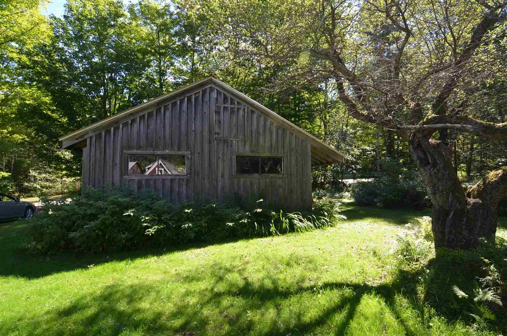 1678 South Hill Road Ludlow VT 05149