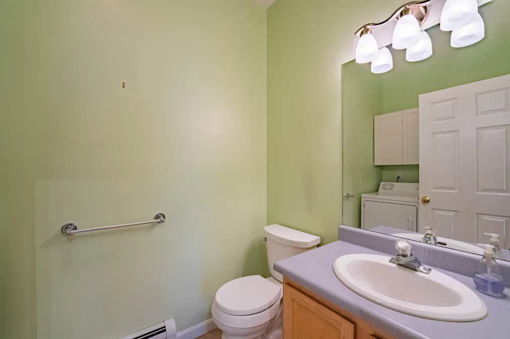 64 Ford Lane Colchester VT 05446