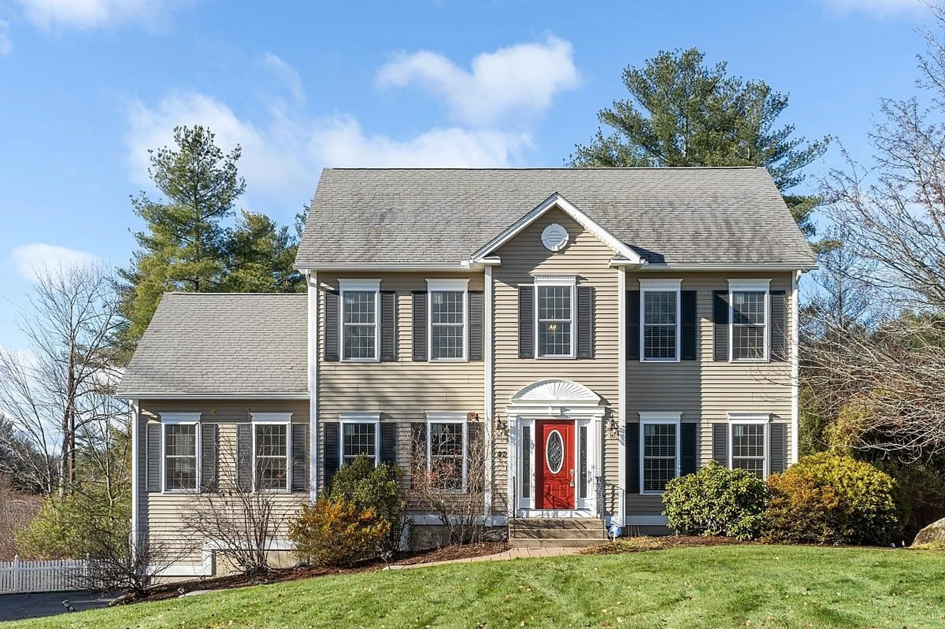 47 Winding Road Bedford NH 03110