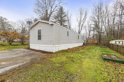 9 Henry Drive Rochester NH 03839