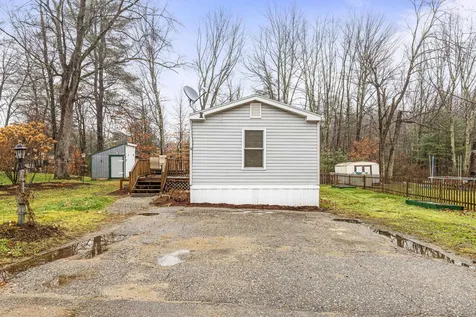 9 Henry Drive Rochester NH 03839