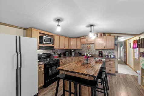 9 Henry Drive Rochester NH 03839