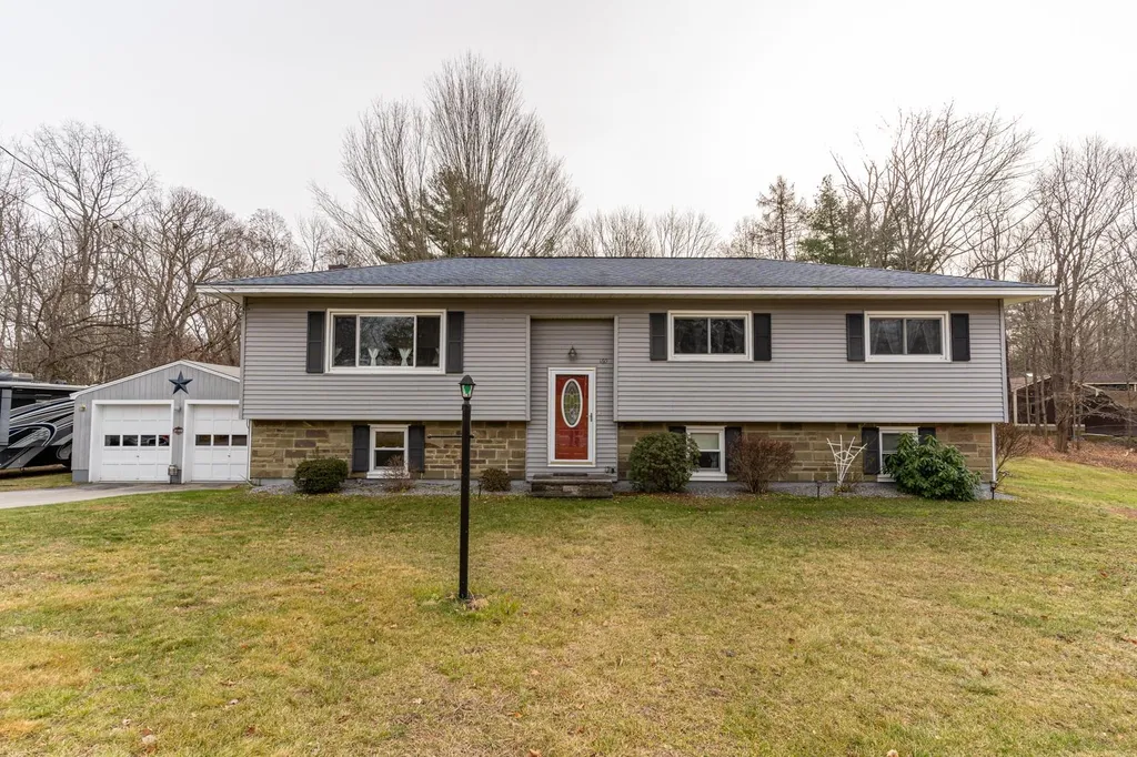 160 Moses Gerrish Farmer Road Eliot ME 03903