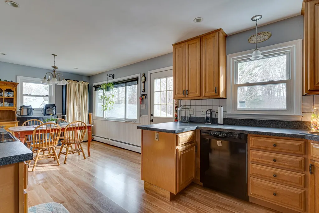 160 Moses Gerrish Farmer Road Eliot ME 03903
