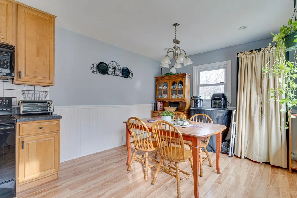 160 Moses Gerrish Farmer Road Eliot ME 03903