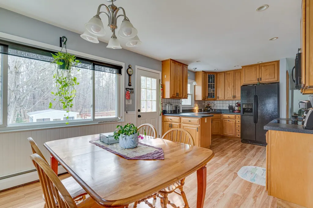 160 Moses Gerrish Farmer Road Eliot ME 03903