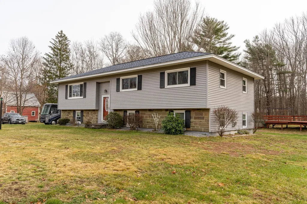 160 Moses Gerrish Farmer Road Eliot ME 03903