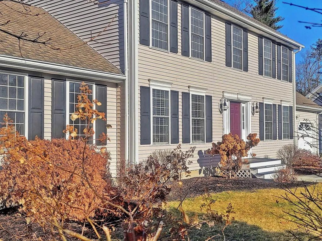 13 Max Lane Concord NH 03301