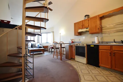 10 Kellogg Road Essex Junction VT 05452