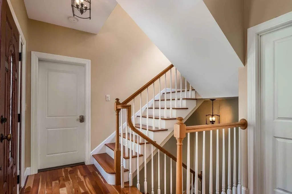10 Coopers Way Kittery ME 03904