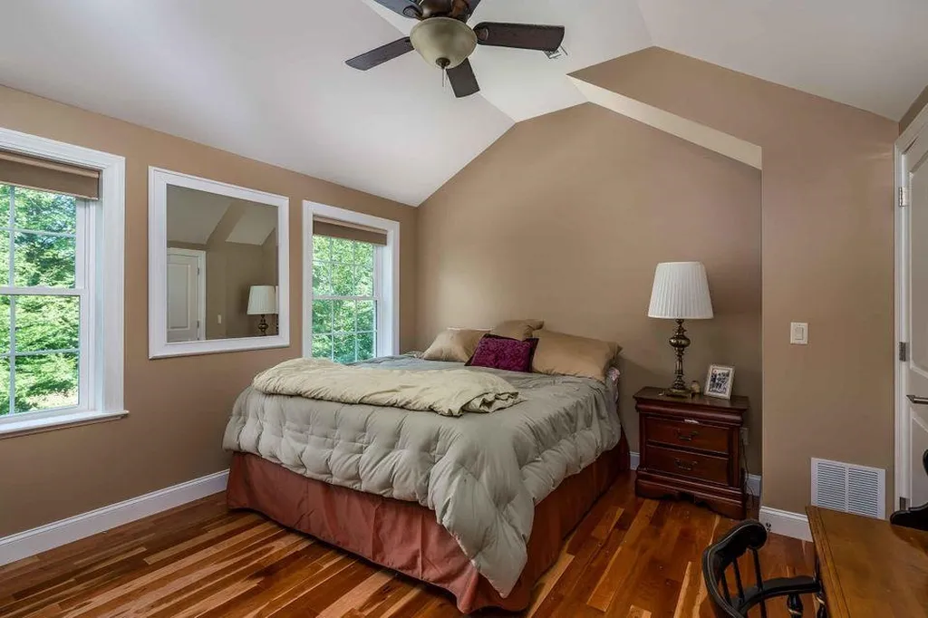 10 Coopers Way Kittery ME 03904
