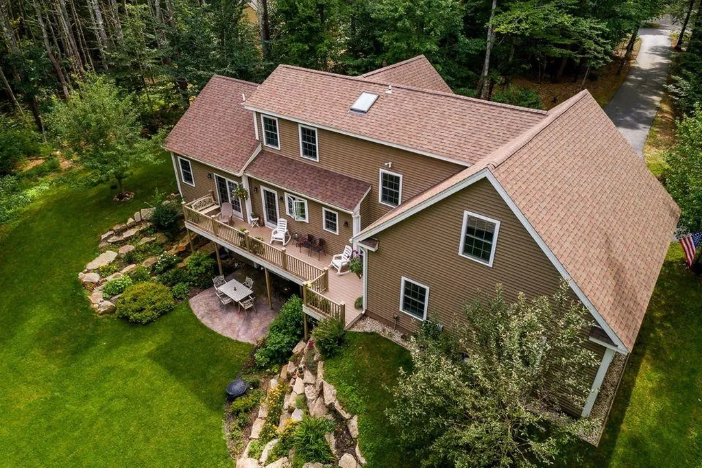 10 Coopers Way Kittery ME 03904