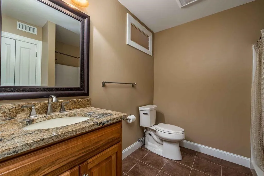10 Coopers Way Kittery ME 03904