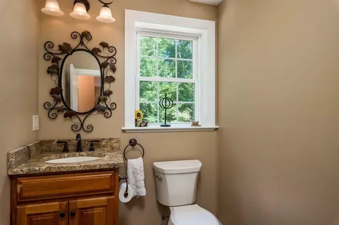 10 Coopers Way Kittery ME 03904