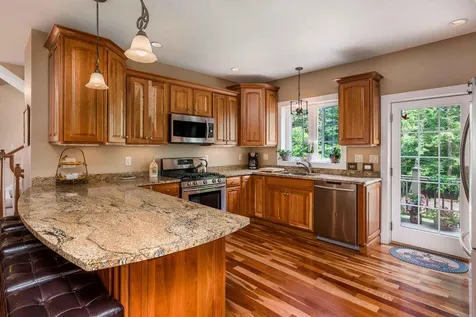 10 Coopers Way Kittery ME 03904