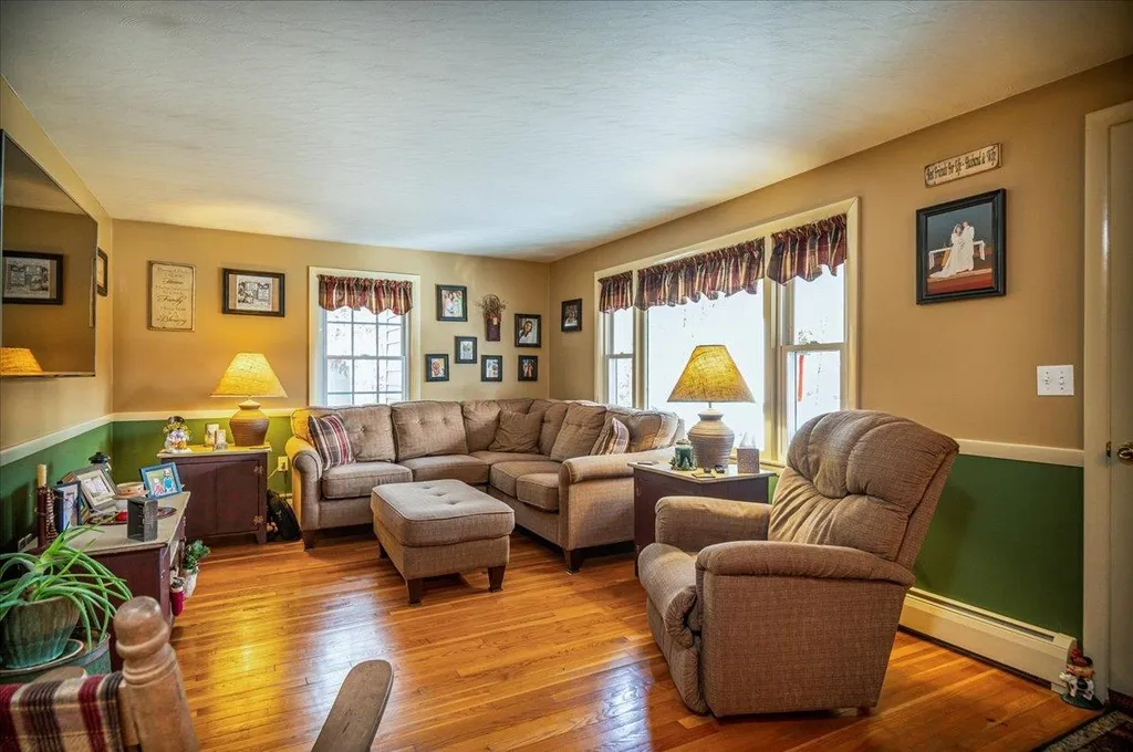 72 Elm Street Milton NH 03851