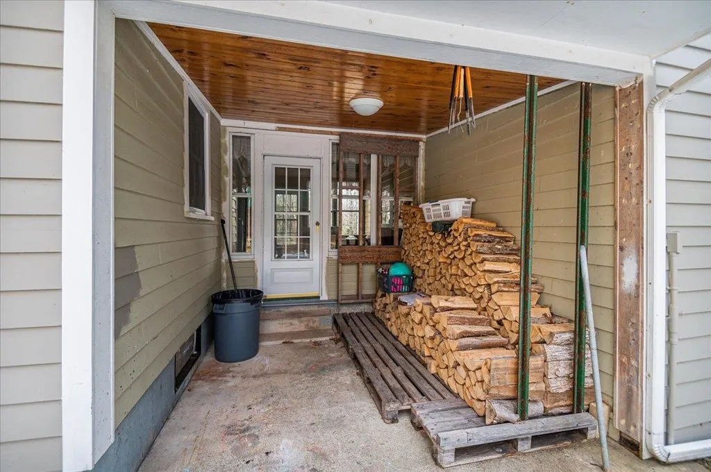 72 Elm Street Milton NH 03851