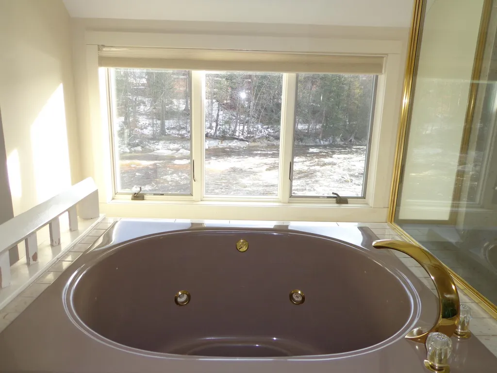 58 Bunker Lane Lincoln NH 03251