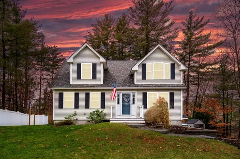1 18th Street Kingston NH 03848