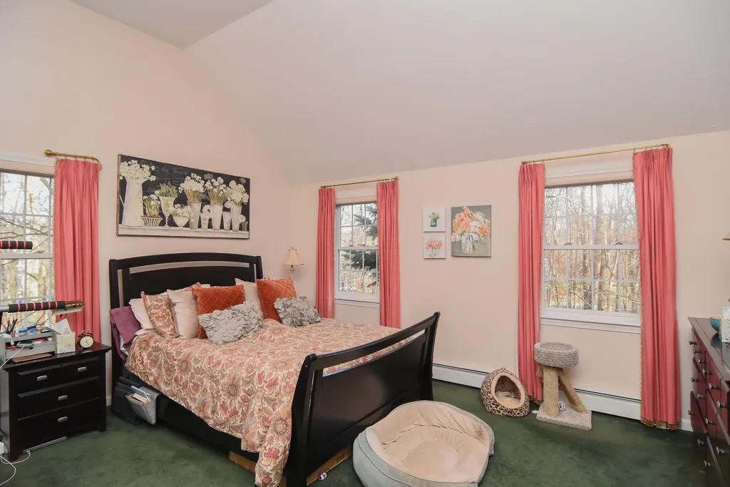 9 Colony Brook Lane Derry NH 03038