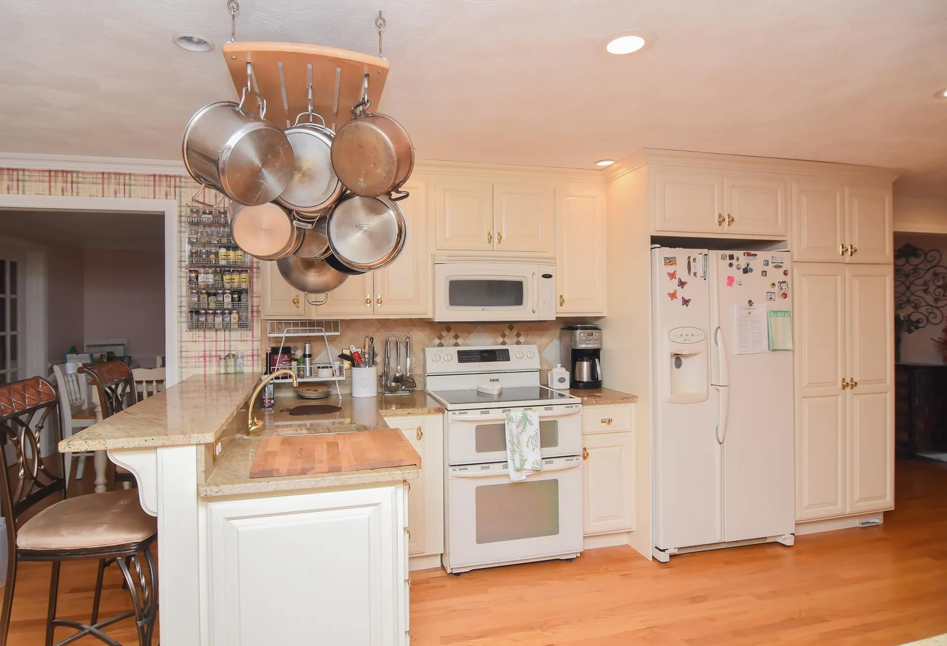 9 Colony Brook Lane Derry NH 03038