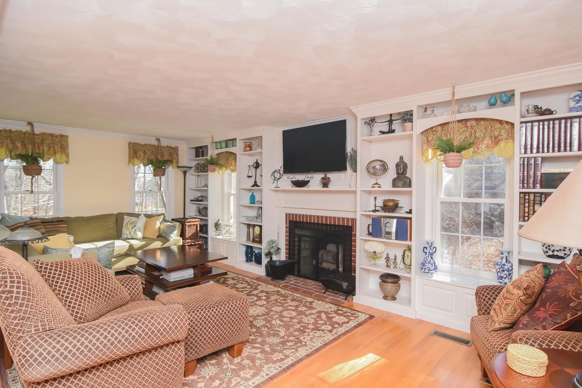 9 Colony Brook Lane Derry NH 03038