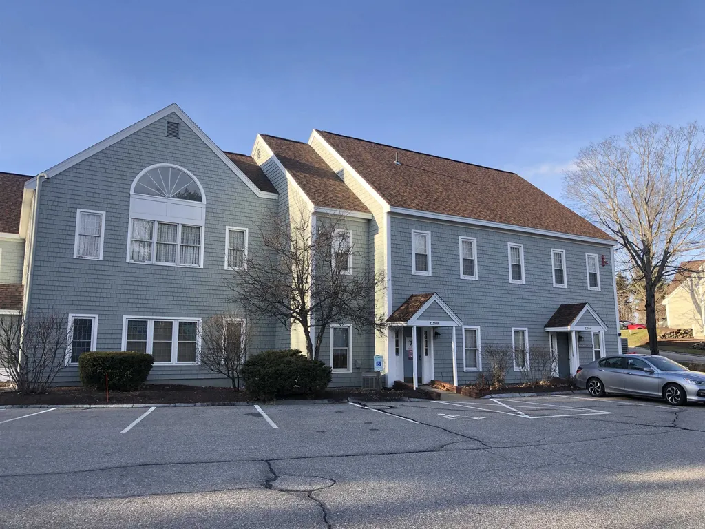25 Country Club Road Gilford NH 03249