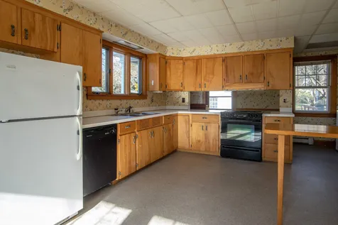 275 Western Avenue Brattleboro VT 05301