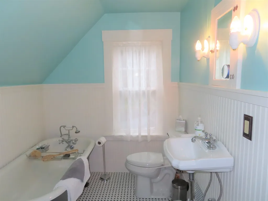 43 Hardy Court Keene NH 03431