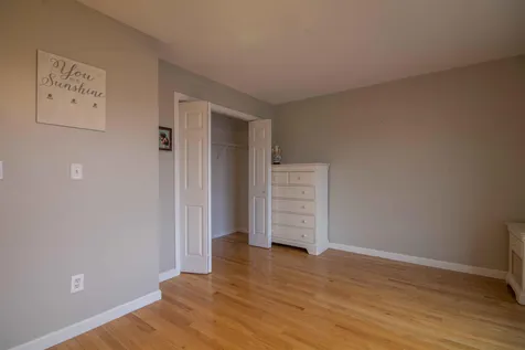 14b Tammy Court Hudson NH 03051
