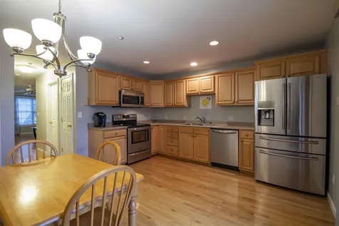 14b Tammy Court Hudson NH 03051