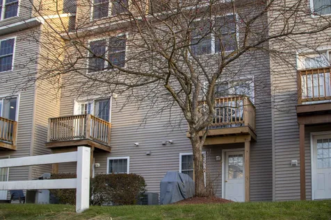 14b Tammy Court Hudson NH 03051