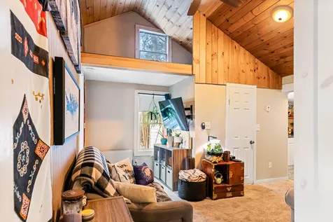 706 Route 103 Sunapee NH 03782
