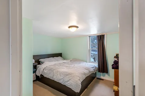 706 Route 103 Sunapee NH 03782