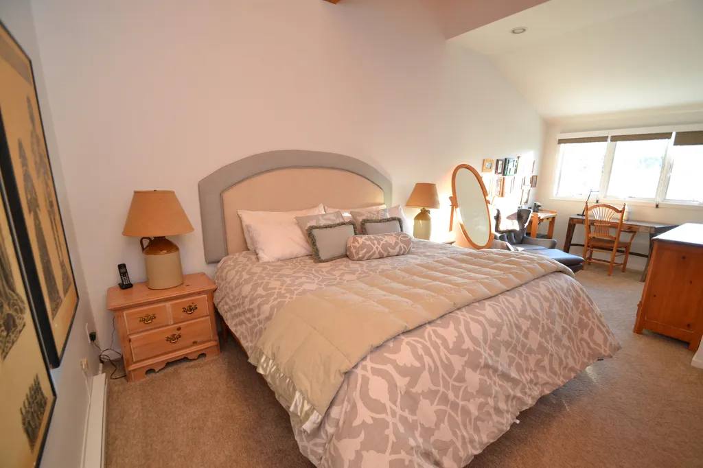 327 Bridges Circle Warren VT 05674