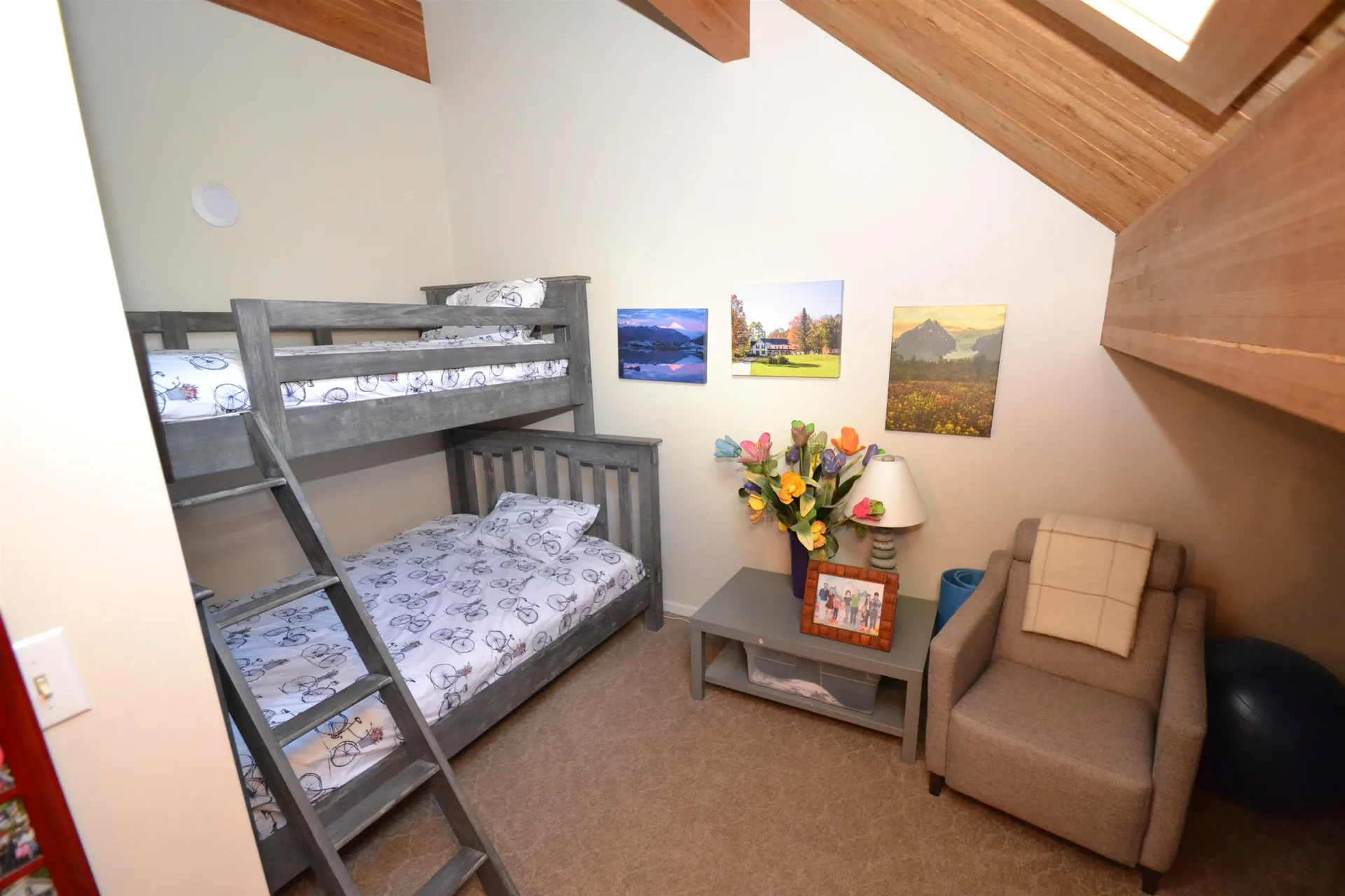 327 Bridges Circle Warren VT 05674