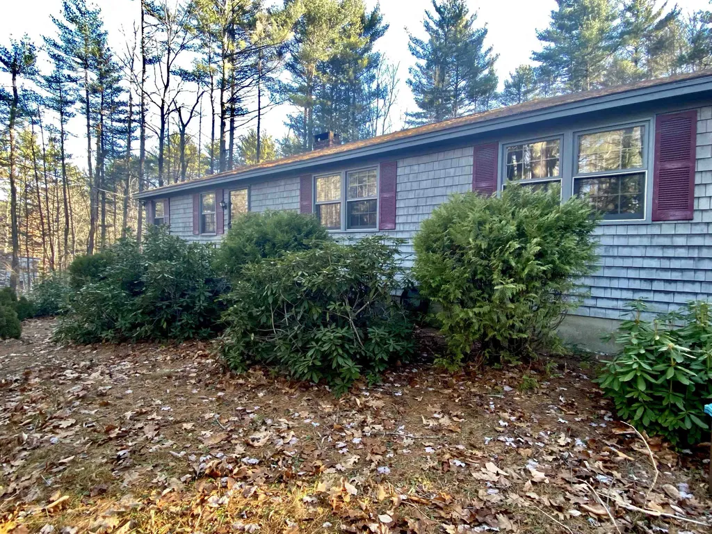 271 Page Road Bow NH 03304