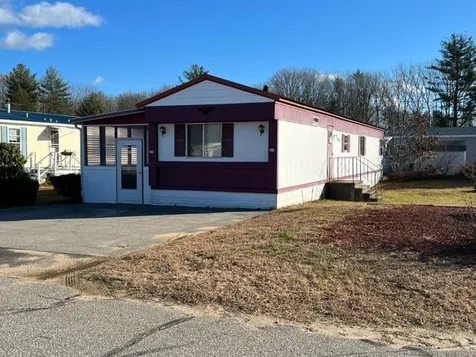 25 Trade Wind Lane Rochester NH 03867