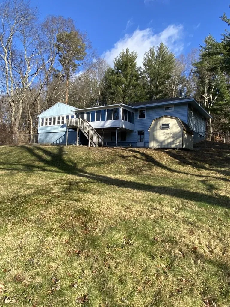 96 Old County Road Plaistow NH 03865