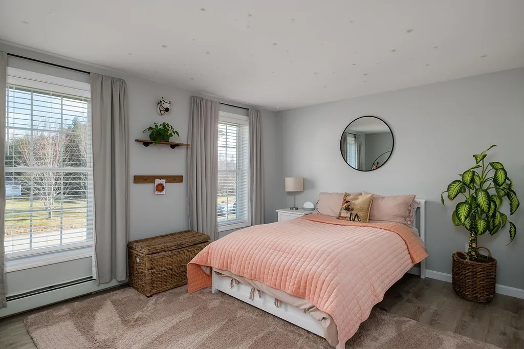 15 Fiddlehead Lane Rochester NH 03867