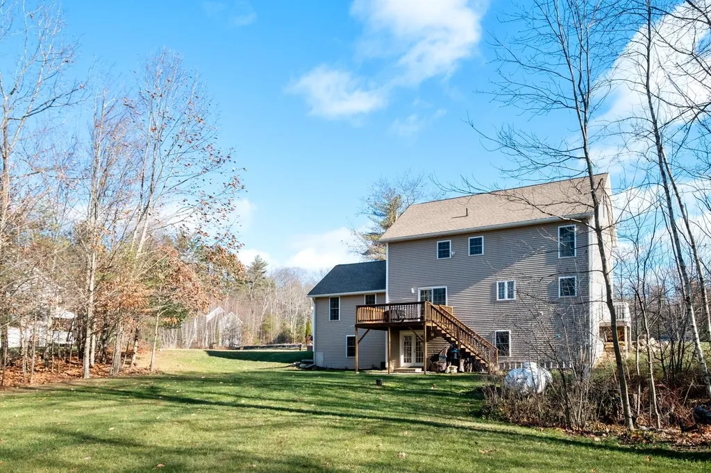 15 Fiddlehead Lane Rochester NH 03867