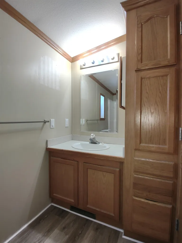 20 Colonial Village Somersworth NH 03878
