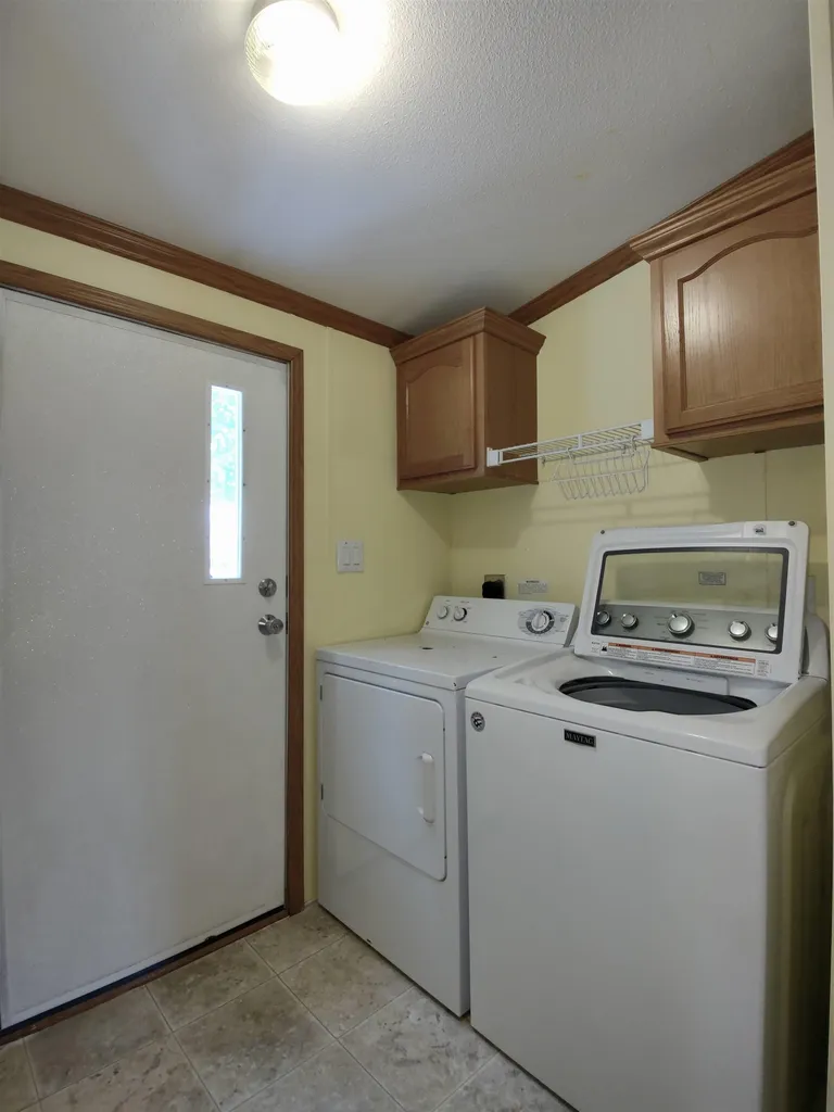 20 Colonial Village Somersworth NH 03878