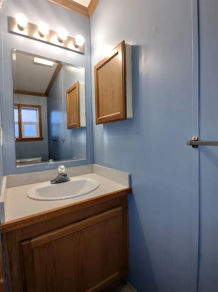 20 Colonial Village Somersworth NH 03878