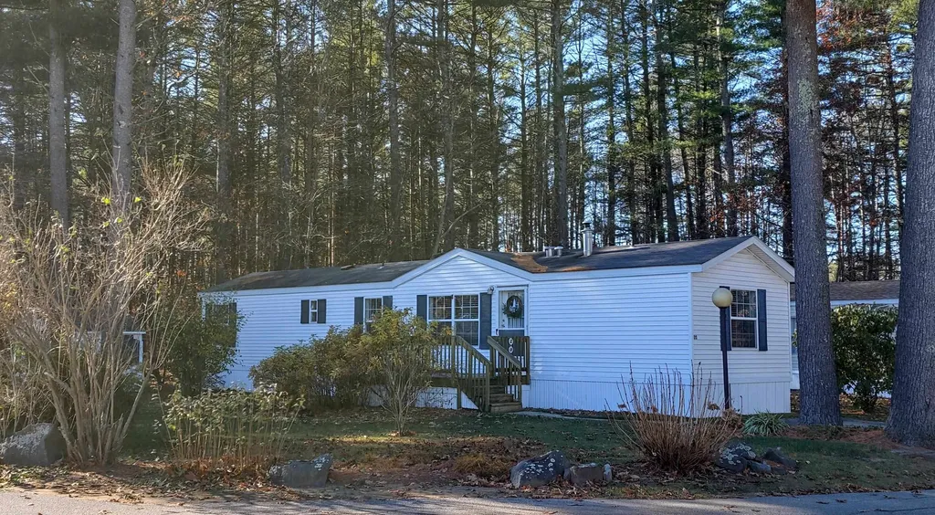 20 Colonial Village Somersworth NH 03878